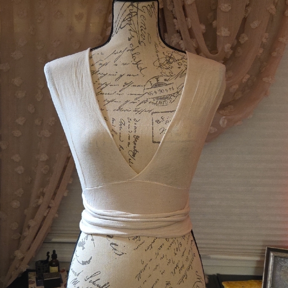 Cream Wrap Crop Top - Picture 2 of 3